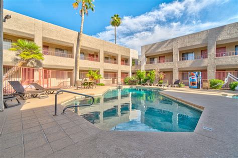 MST Enjoy these amenities There are no rooms currently available. . 6201 n oracle rd tucson az 85704